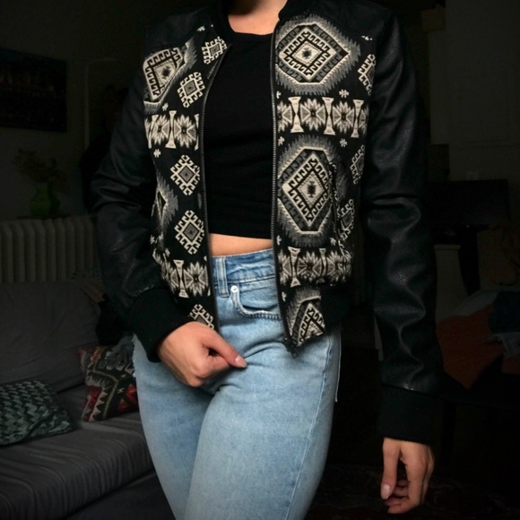 Bolero Style Leather Bomber Jacket - Picture 3 of 5